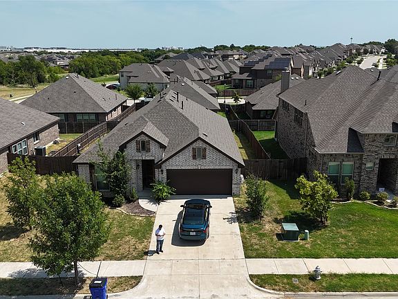 3rd image of 1507 Nighthawk Ln