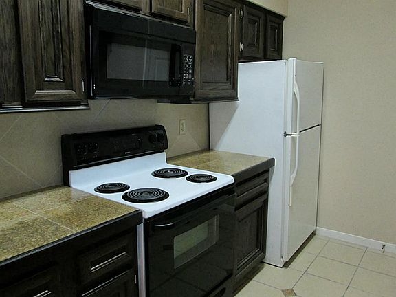 5th image of 17417 Red Oak Dr APT 128