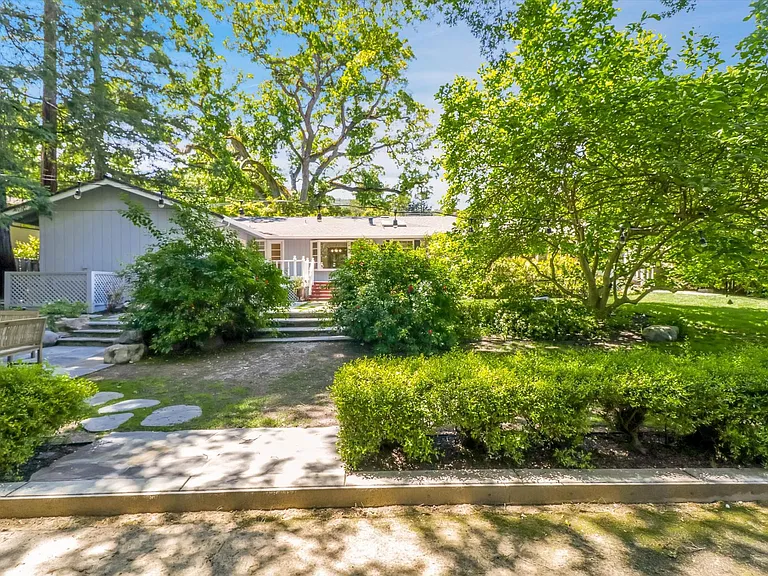 1064 Westridge Ave — Photo 34