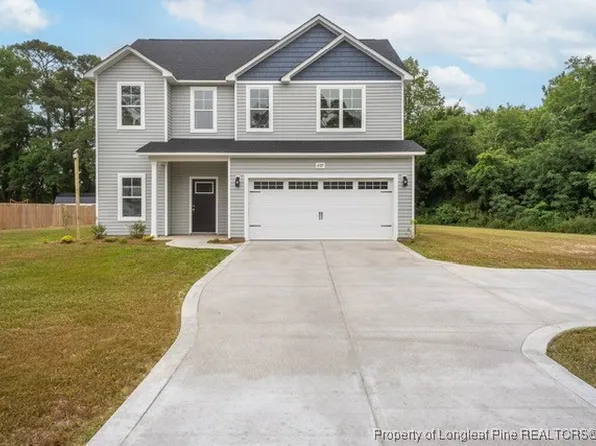 207 E Main St, Lumber Bridge, NC 28357