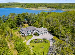 562 Mere Point Rd, Brunswick, ME 04011