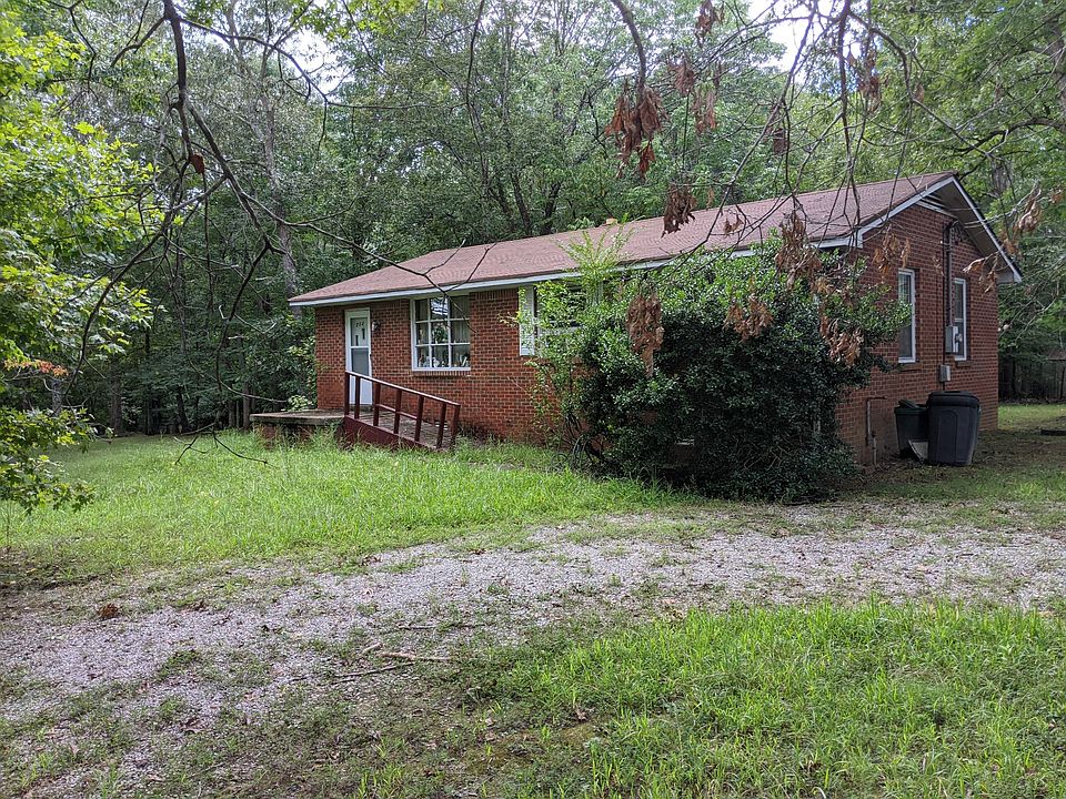 2nd image of 704 Mount Pleasant Rd