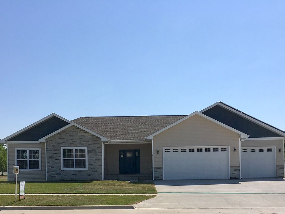 Spacious lot and a half yard