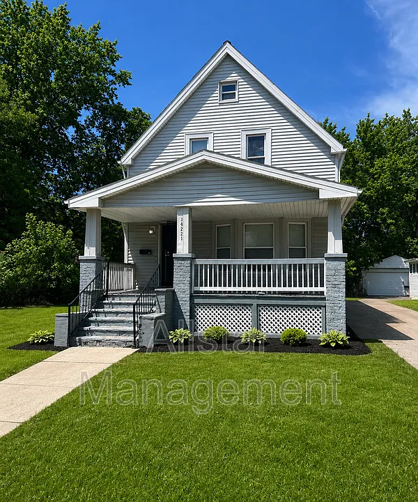 14221 Darley Ave
