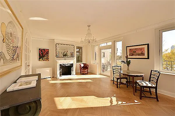 Sold by New York Private Realty Group | media 22