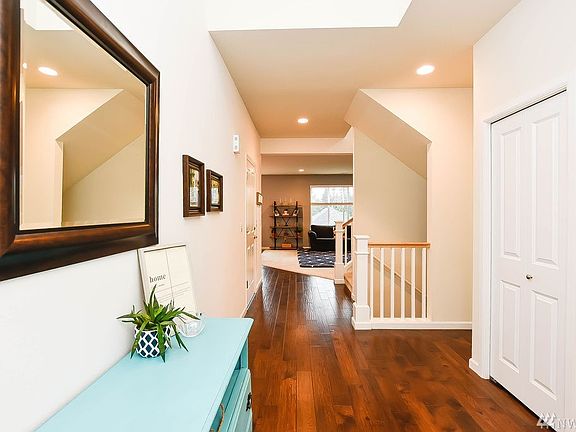 2nd image of 1521 118th Dr SE