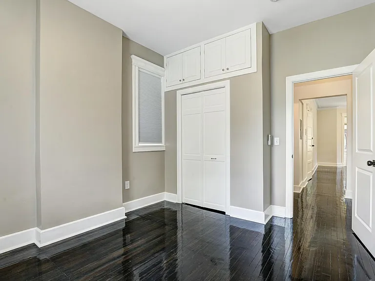 253 Born St #1 — Photo 17