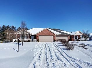 410 Beaumont Ct, Waynesville, OH 45068