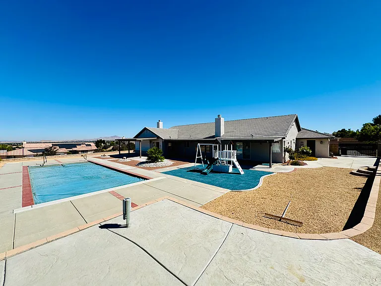 12552 Overlook Rd — Photo 44