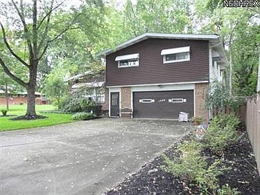 2nd image of 1500 Estabrook Ave NW