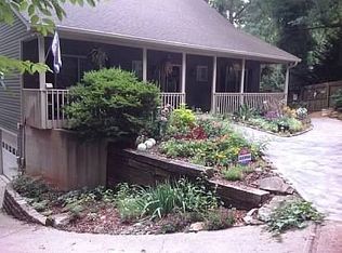 5410 Larch Ln, Gainesville, GA 30506