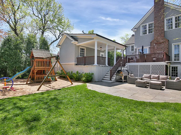 328 Sound Beach Ave — Photo 32