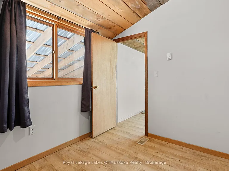 1213 Sherwood Forest Rd — Photo 27