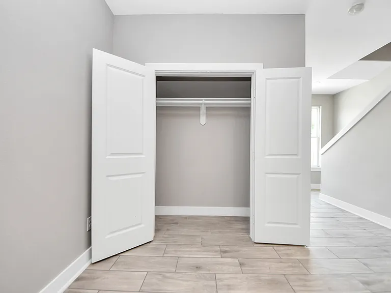 2608 Campbell St #1 — Photo 3