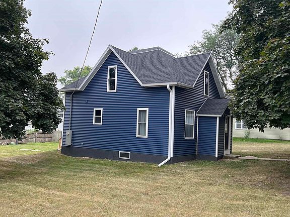 4th image of 202 Wright St