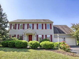 1022 Whitemarsh Dr, Lancaster, PA 17601