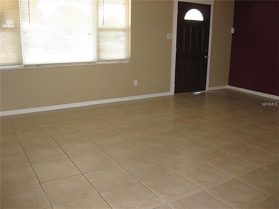 2nd image of 1236 Caracas Ave