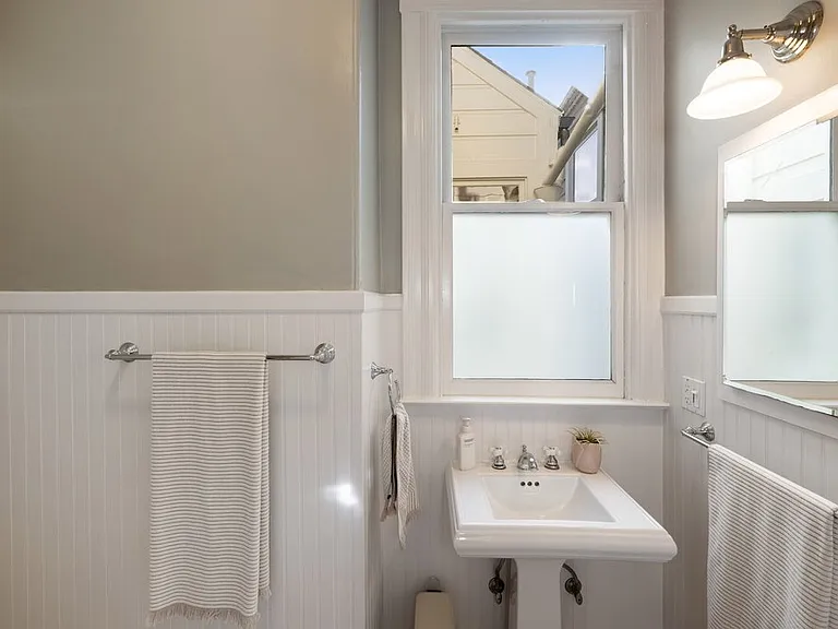 73 Sharon St — Photo 35