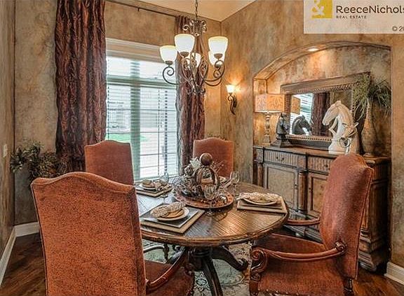 Wellington Dining - Photo of Model - Floorplan may not be exact