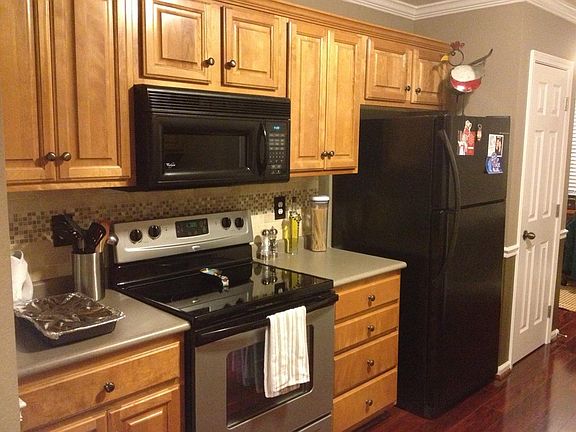 4th image of 404 Tocoa Rd