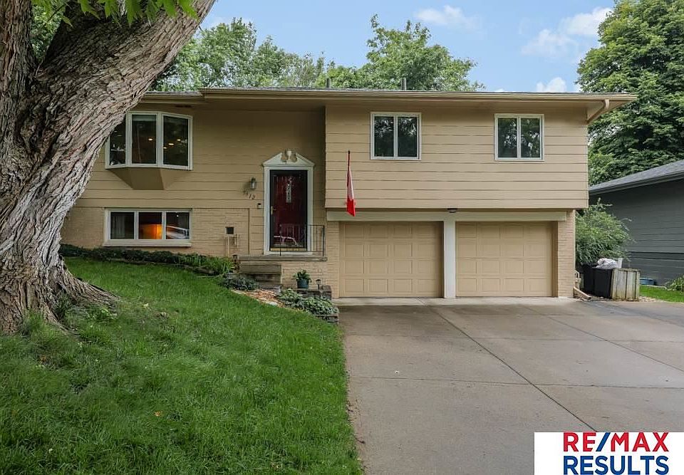 1st image of 5912 S 140th Ave