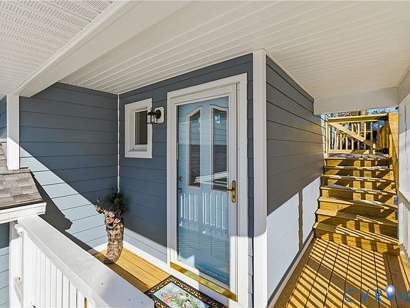 2nd image of 10806 Stanton Way