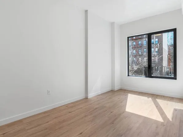 161 Lenox Road image 5 of 8