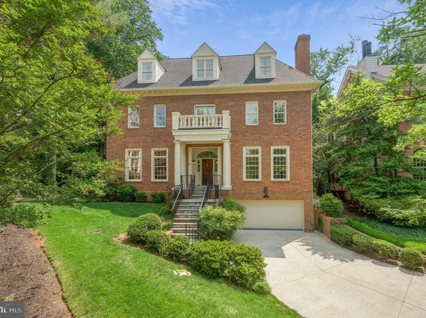 4005 Highwood Ct NW, Washington, DC 20007