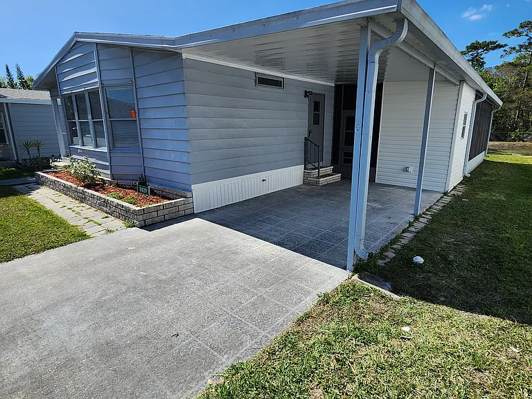 2029 Warwick Hills Dr — Photo 32