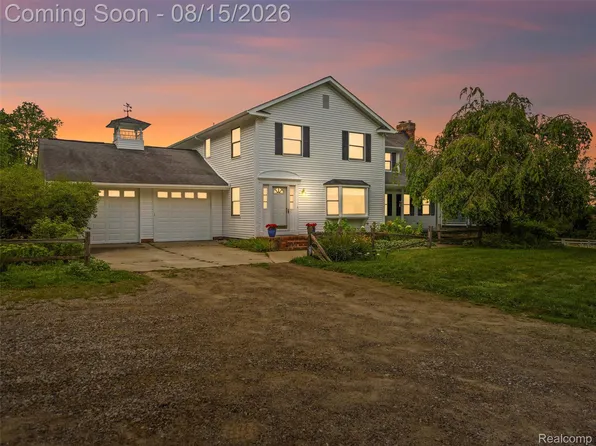 2273 Delano Rd, Oxford, MI 48371