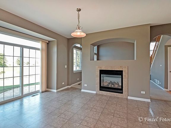 5th image of 9413 Bristol Ln