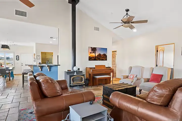 59494 Campanula St — Photo 1