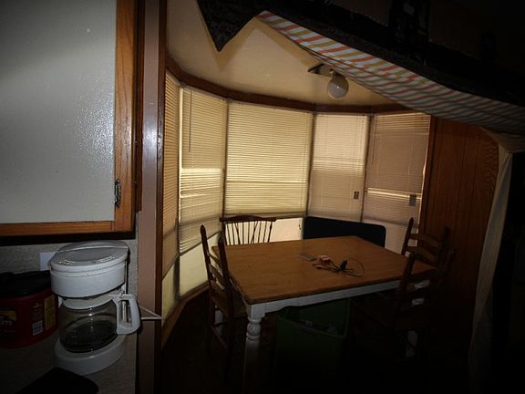 4th image of 402 Rockwood Ln