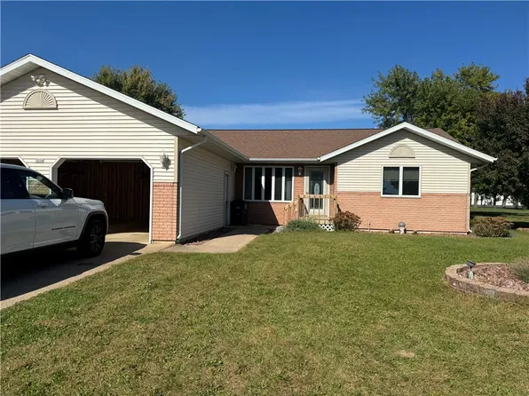 1014 E Taft Street, Blair, WI 54616