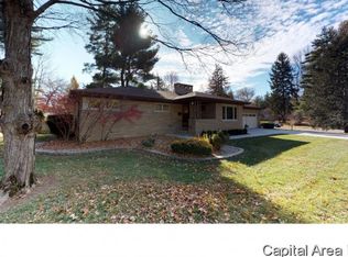 2064 Huntleigh Rd, Leland Grove, IL 62704