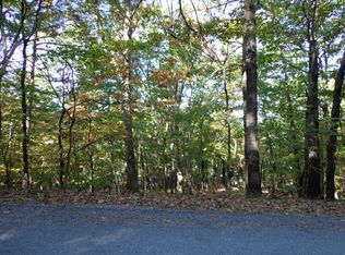 5226 Falcon Ridge Rd, Roanoke, VA 24018