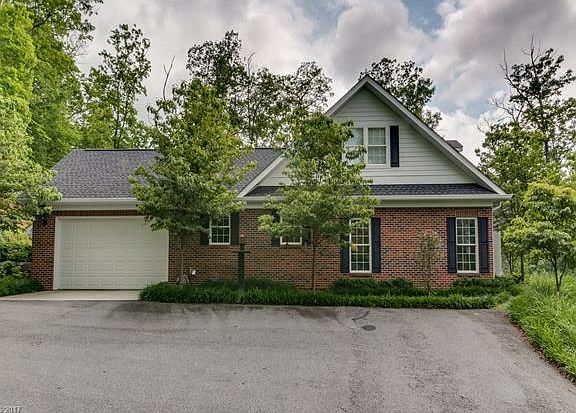 2nd image of 240 Newmanora Dr