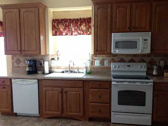 3rd image of 1121 Gaymont Ct