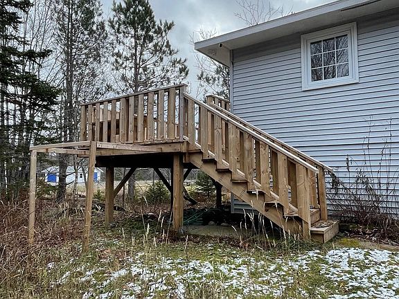 5th image of 137 Hills Rd