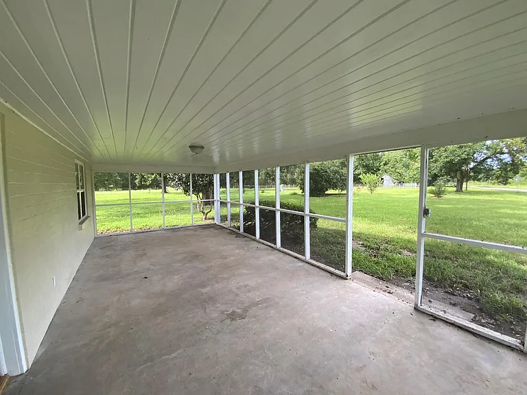 12818 Barwick Rd — Photo 17