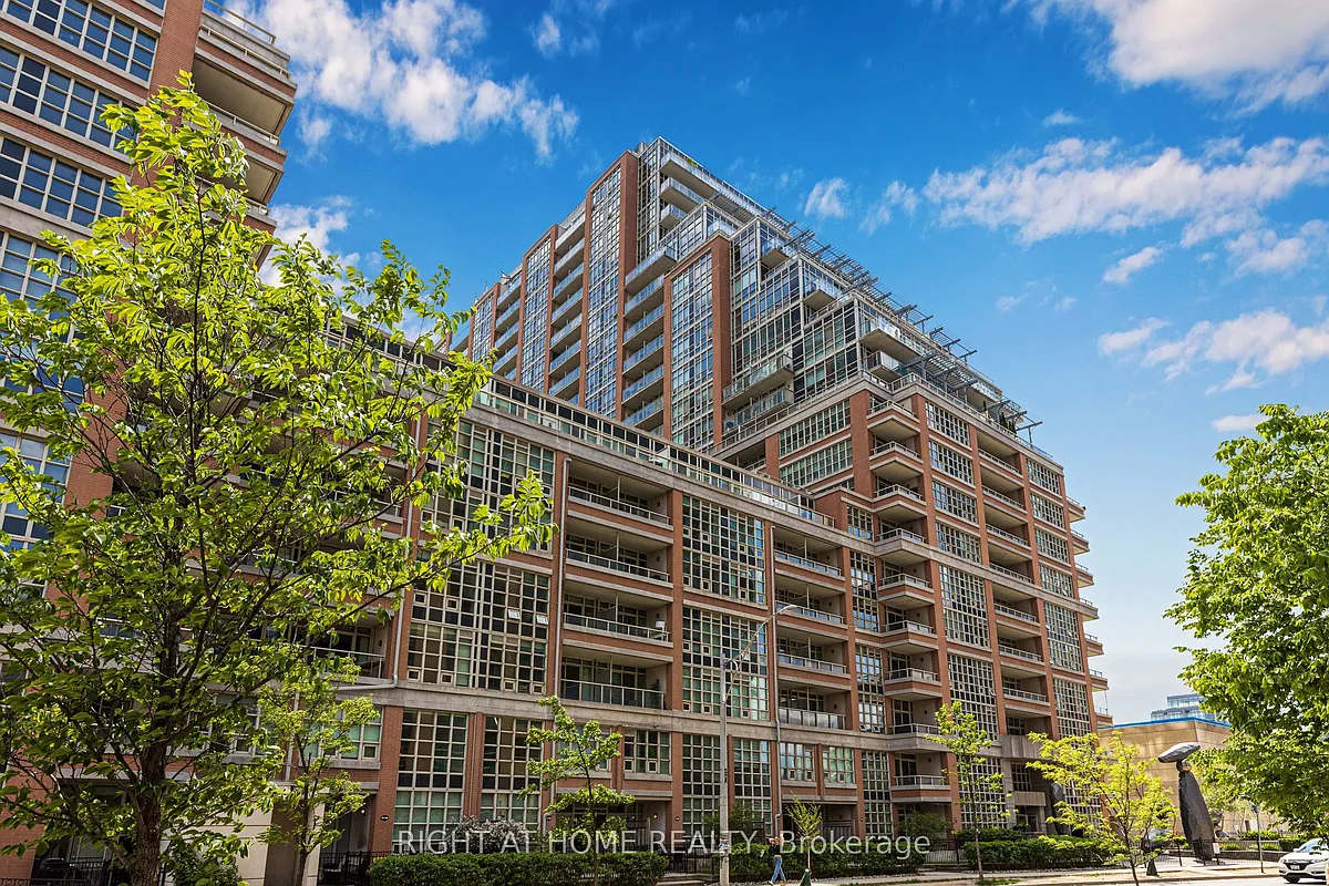 Building Photo - 85 E Liberty St #2104