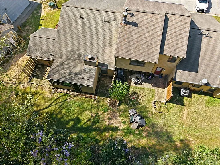 129 Sandalwood Cir — Photo 4