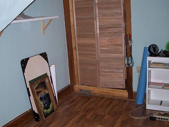 2nd bedroom 12' x 14'