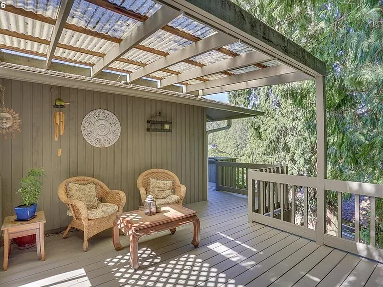23645 NE Holladay St — Photo 20