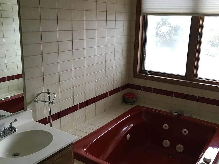 Primary tub (shower not pictured)