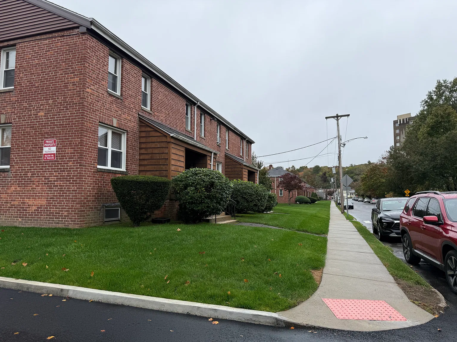 2 bed, 960 sqft, $2,300 — Photo 3