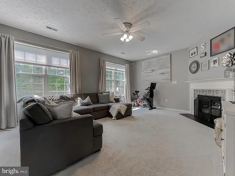48221 Keel Dr — Photo 6