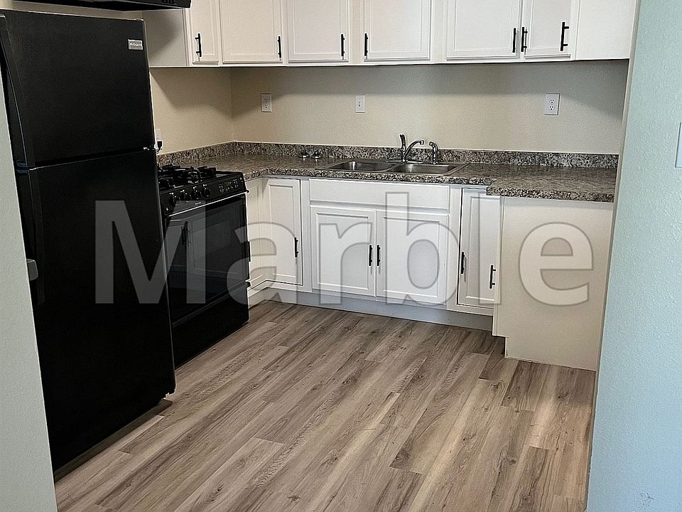 1st image of 415 Elmwood Dr Unit A