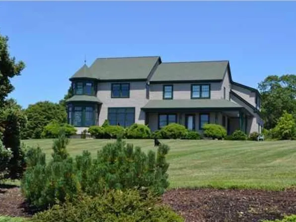 13 Ladyslipper Ln, Falmouth, ME 04105