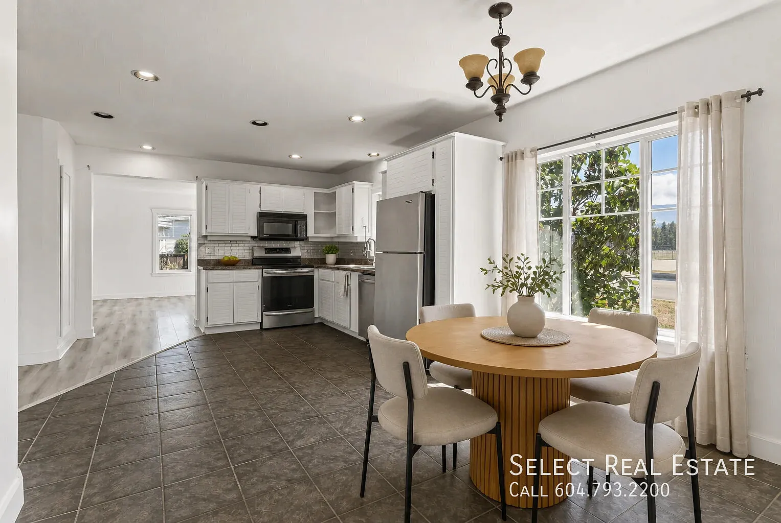 4 bed, 1900 sqft, $2,750 — Photo 4